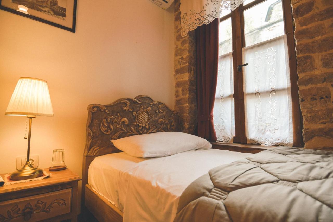 4 Rooms Gjirokastra Экстерьер фото
