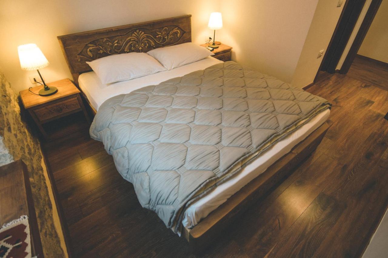 4 Rooms Gjirokastra Экстерьер фото
