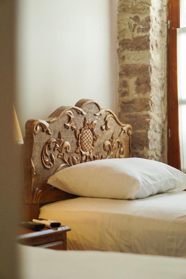 4 Rooms Gjirokastra Экстерьер фото